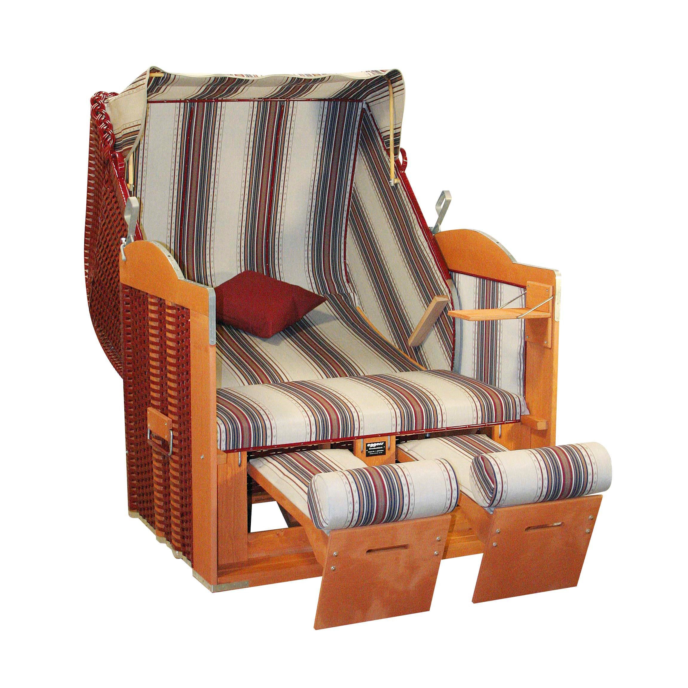 Der 2-Sitzer Strandkorb hat ein Geflecht aus PVC in der Farbe bordeaux mit einem gestreiften Stoffdesign in grau-blau-bordeaux.